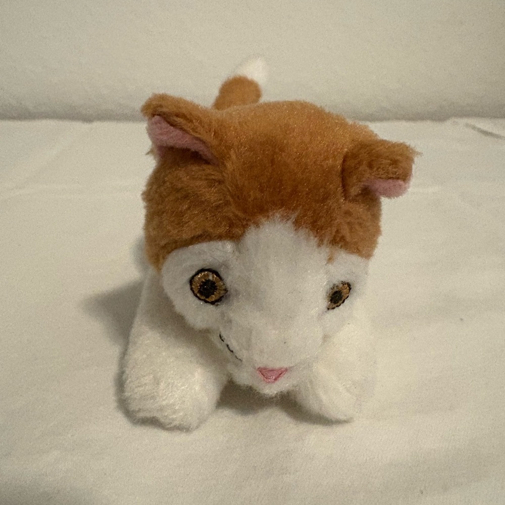 American Girl doll small mini plus kitten cat Brown and White. Rare